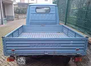 Foto 5 di 14: Piaggio Ape P501 cassone