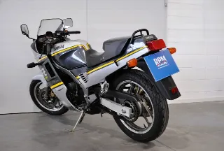 Foto 15 di 19: Yamaha FZ 750 FMI UNIPRO REALE !!!