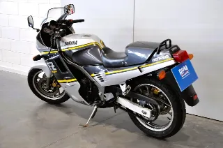 Foto 5 di 19: Yamaha FZ 750 FMI UNIPRO REALE !!!