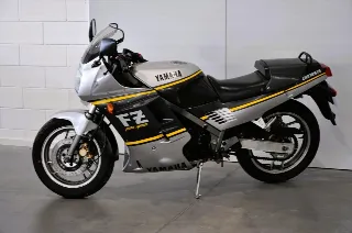 Foto 7 di 19: Yamaha FZ 750 FMI UNIPRO REALE !!!