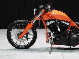 Foto 34 di 40: Harley-Davidson Dyna