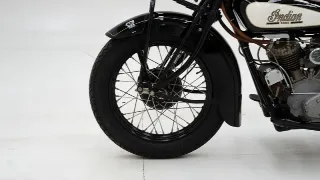 Foto 22 di 40: Indian Scout 101