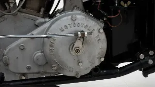 Foto 32 di 40: Indian Scout 101