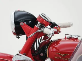 Foto 27 di 40: Moto Guzzi Falcone + Sidecar