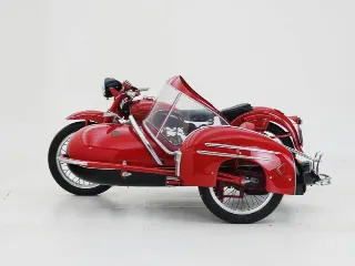 Foto 29 di 40: Moto Guzzi Falcone + Sidecar
