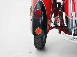 Foto 39 di 40: Moto Guzzi Falcone + Sidecar