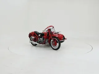 Foto 3 di 40: Moto Guzzi Falcone + Sidecar