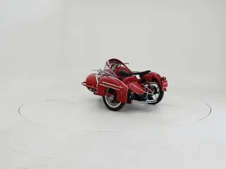Foto 4 di 40: Moto Guzzi Falcone + Sidecar