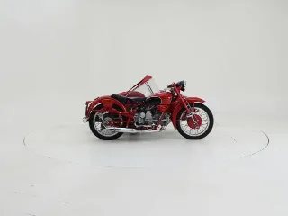 Foto 6 di 40: Moto Guzzi Falcone + Sidecar
