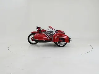 Foto 8 di 40: Moto Guzzi Falcone + Sidecar