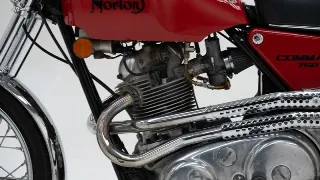 Foto 35 di 40: Norton Commando 750 S