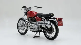 Foto 4 di 40: Norton Commando 750 S