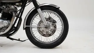 Foto 10 di 40: Norton Commando 850