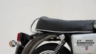Foto 22 di 40: Norton Commando 850