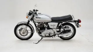 Foto 36 di 40: Norton Commando 850