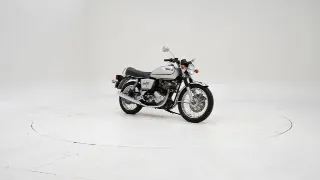 Foto 3 di 40: Norton Commando 850
