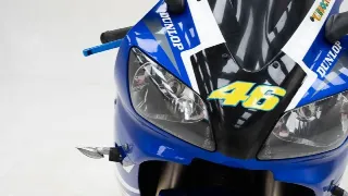 Foto 11 di 40: Yamaha YZFR1