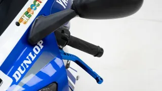 Foto 21 di 40: Yamaha YZFR1