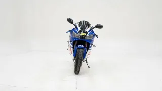 Foto 9 di 40: Yamaha YZFR1