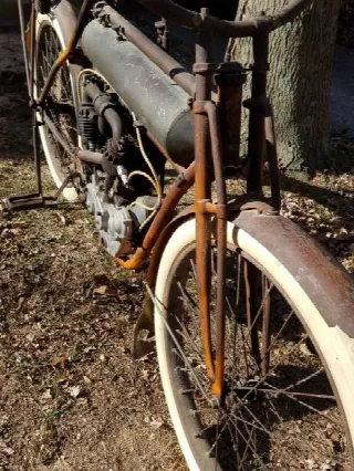 Foto 1 di 5: Flying Merkel