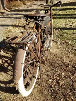 Foto 5 di 5: Flying Merkel