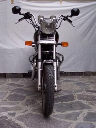 Foto 3 di 5: Moto Guzzi Florida 350