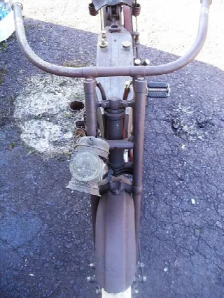 Foto 6 di 6: Harley Davidson Model 8A