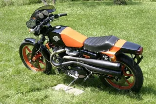 Foto 6 di 6: Harley Davidson XR1000
