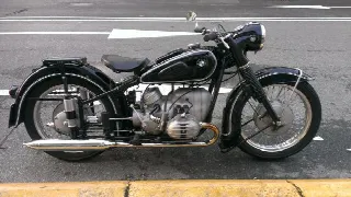 Foto 1 di 3: BMW Motorcycles R 67/2