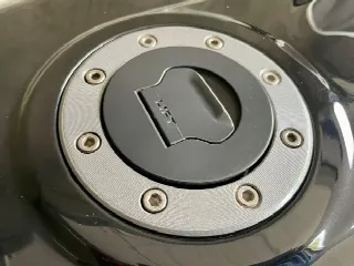 Foto 6 di 10: Suzuki Gsxr