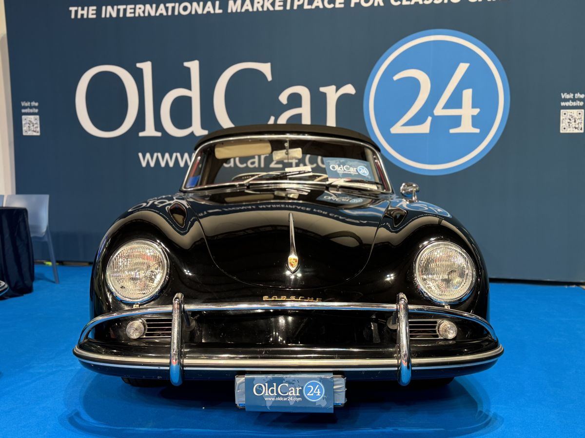 Le auto dei VIP della dolce vita nello stand OldCar24 a Milano Autoclassica