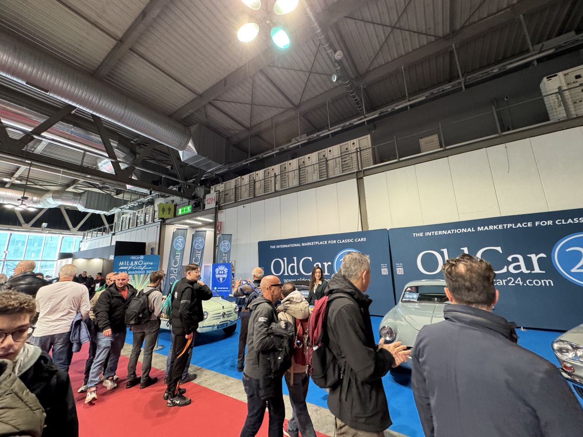 Le auto dei VIP della dolce vita nello stand OldCar24 a Milano Autoclassica