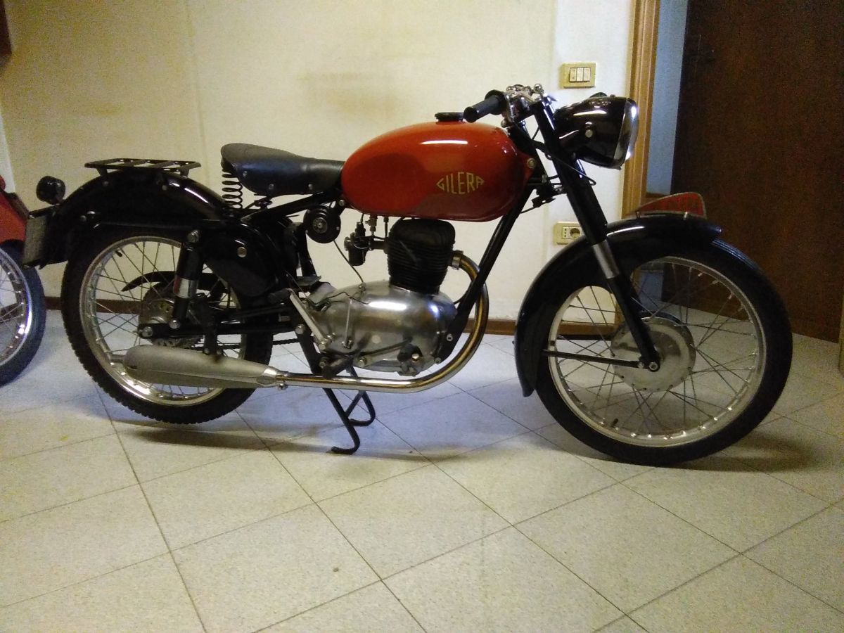 Gilera  150 Sport