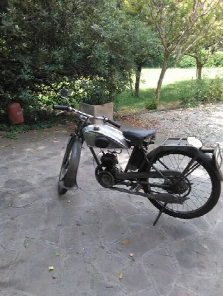 Foto 5 di 6: Magnat Debon MTK 100