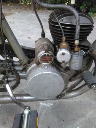 Foto 4 di 6: Magnat Debon MTK 100