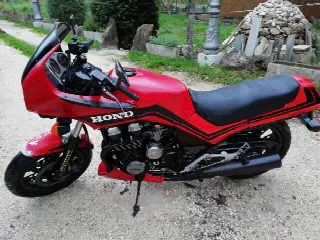 Foto 1 di 1: Honda Motorcycles RC 17 CBX 750