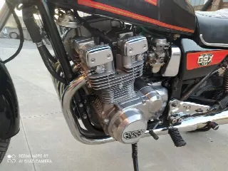 Foto 3 di 9: Suzuki Gsx750e