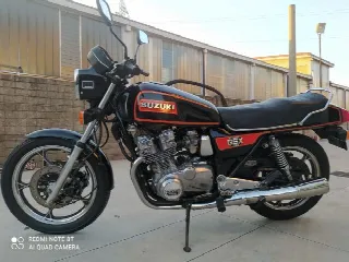 Foto 8 di 9: Suzuki Gsx750e