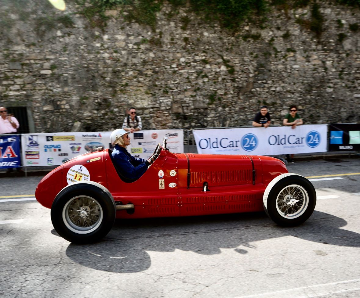 OldCar24 Media Partner & Sponsor del Bergamo Historic Gran Prix 2026: edizione straordinaria con oltre 80 auto in corsa sul Circuito delle Mura