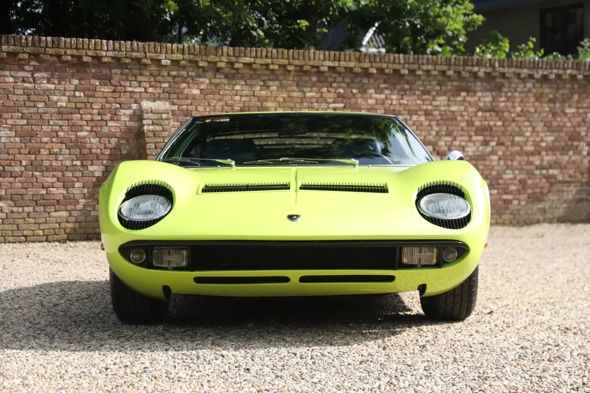 Lamborghini Miura P400 S appartenuta al critico cinematografico e regista italiano Renzo Renzi