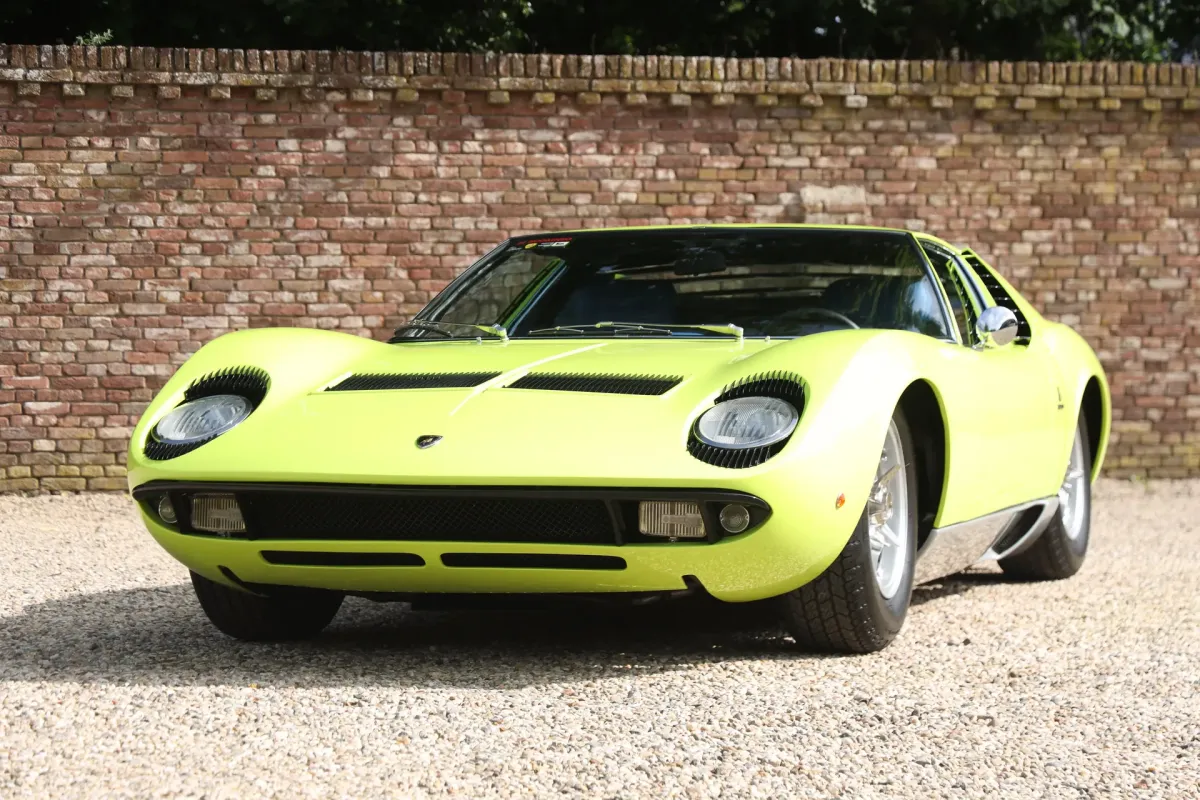 Lamborghini Miura P400 S appartenuta al critico cinematografico e regista italiano Renzo Renzi