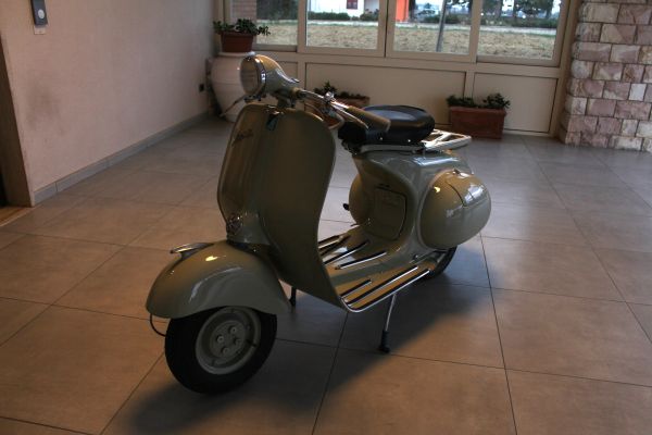 Vespa  150 Super Struzzo