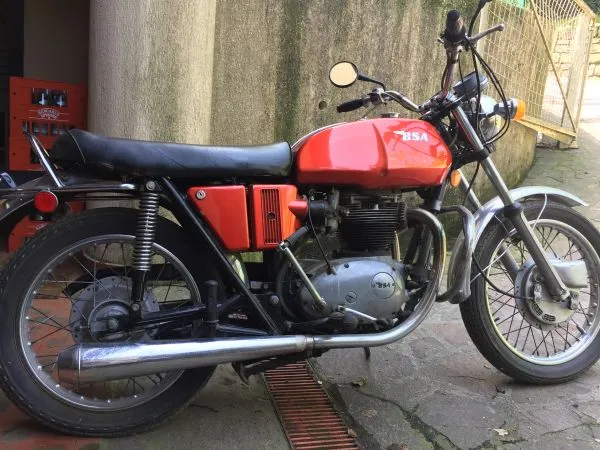 BSA A 65 Lightning