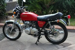 Foto 4 di 5: Honda Motorcycles 400 four super sport