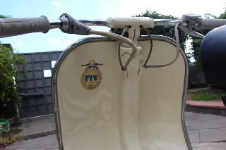 Foto 2 di 5: Vespa 125 faro basso 1953