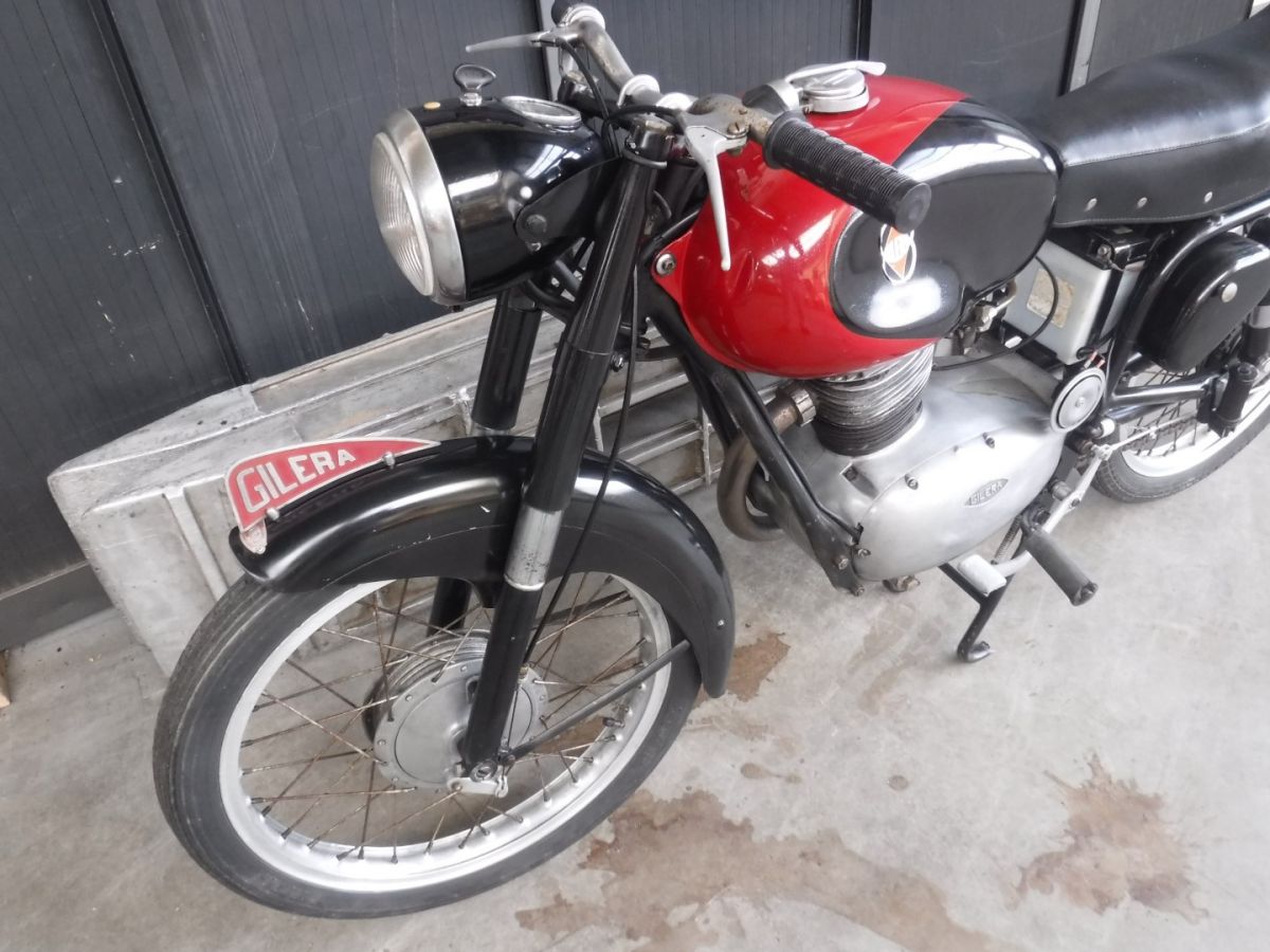 Gilera  150 CC Sport