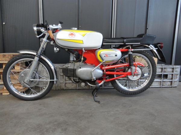 LANCIA Fulvia HF Fanalone