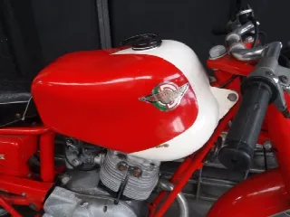 Foto 13 di 17: Ducati 98TS