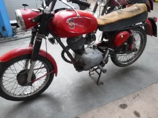 Foto 2 di 3: Gilera 125 Sport to restore