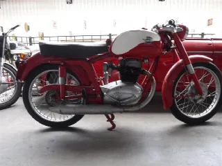 Foto 7 di 9: MV Augusta Turismo
